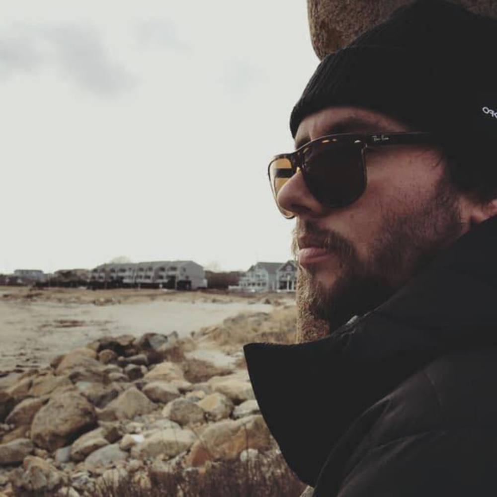 Meet your Posher, Devin